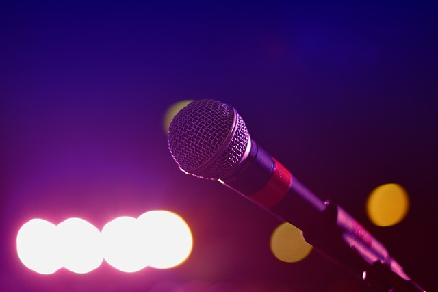 Jak zrobić karaoke w domu? Jak zrobić karaoke w domu?